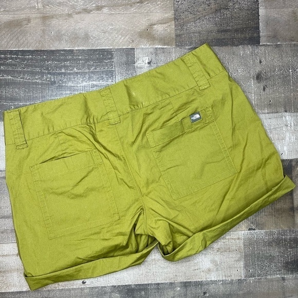 NWT The North Face Lotus Canvas Short Avocado Green size 10 - Picture 4 of 14
